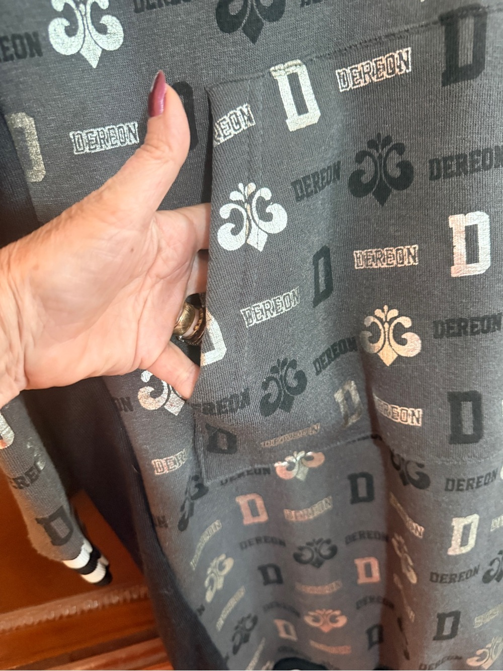 Dereon NWT by Beyoncé hoodie
dress features a bold all-over
monogram Y2K sz M - Picture 8 of 11